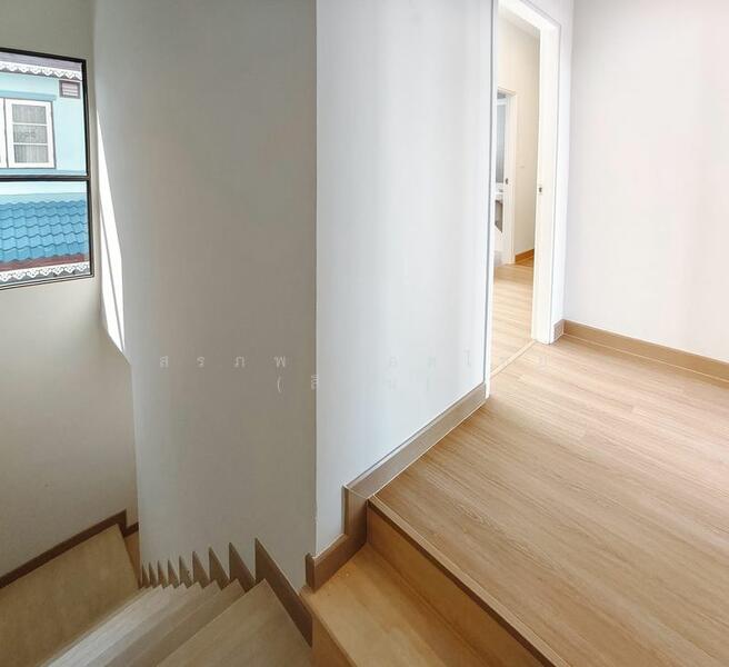 ขาย - V Compound Bangna-Srinakarin : วี คอมพาวด์ บางวี คอมพาวด์ บางนา-ศรีนครินทร์, สมุทรปราการ