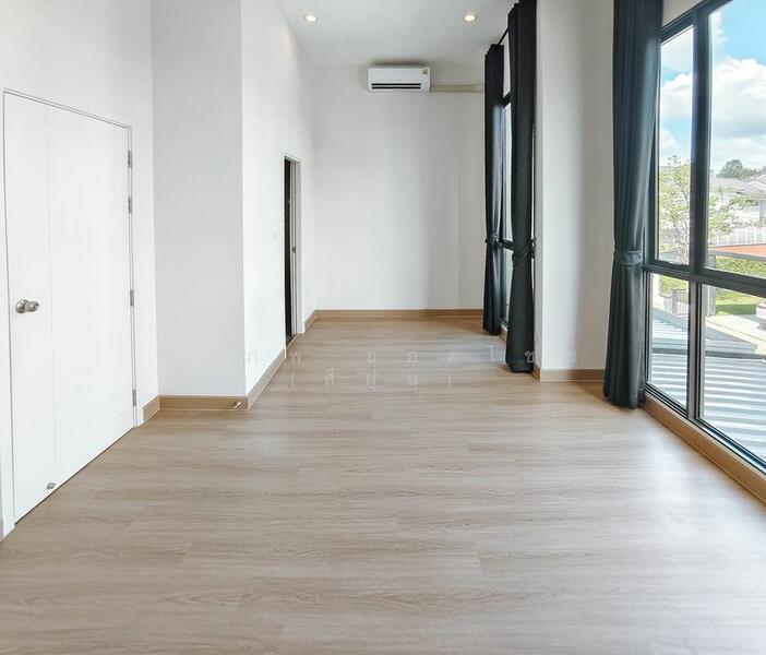 ขาย - V Compound Bangna-Srinakarin : วี คอมพาวด์ บางวี คอมพาวด์ บางนา-ศรีนครินทร์, สมุทรปราการ