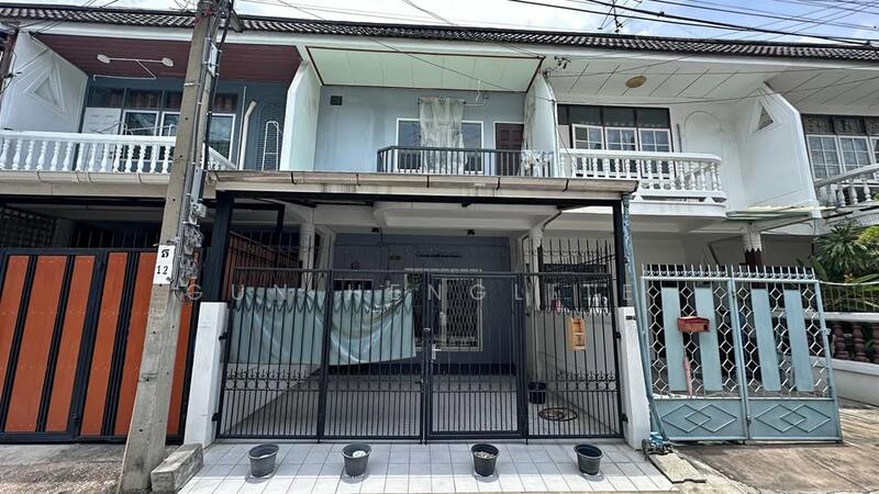 For Sale - 2-Bedroom Townhouse, Bangkok