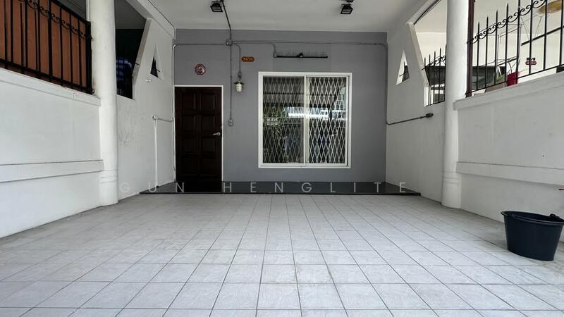 For Sale - 2-Bedroom Townhouse, Bangkok