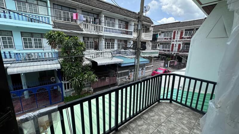 For Sale - 2-Bedroom Townhouse, Bangkok