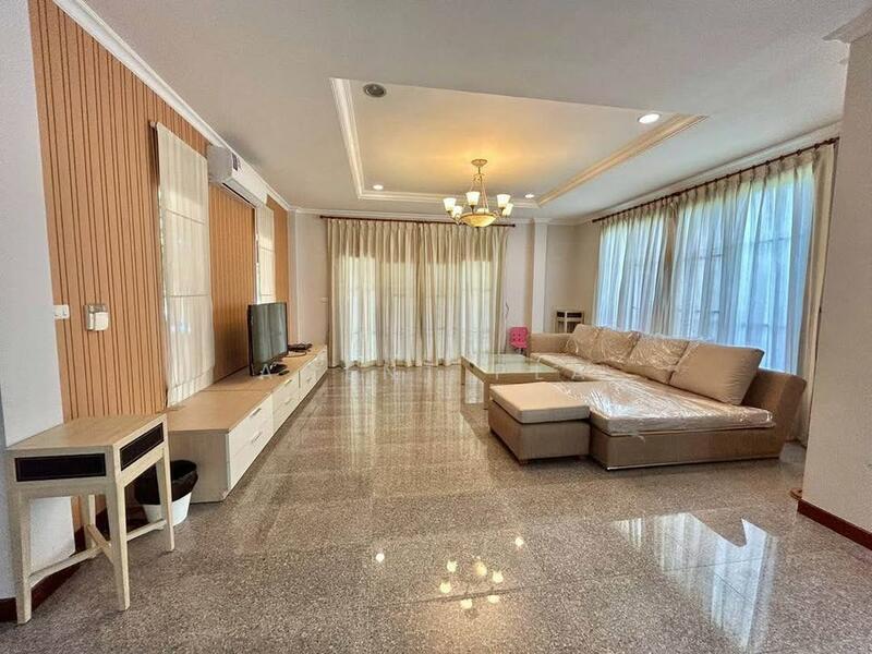 ให้เช่า - Single house for rent on Sukhumvit 105 (SPSAD3557), กรุงเทพ