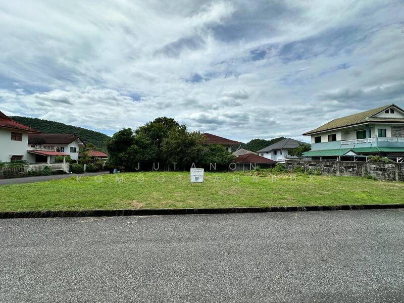 ขาย - ขายที่ดินถมแล้ว ในหมู่บ้านสหกรณ์ไทยออยล์ 2 แปลง 204 ตร.วา แปลงใหญ่ ติดถนนสายหลัก ศรีราชา ชลบุรี, ชลบุรี