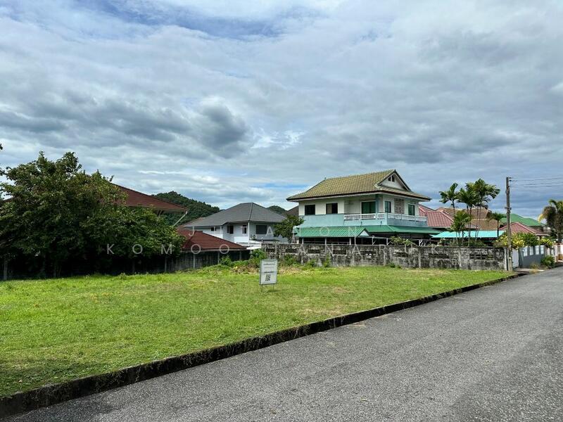 ขาย - ขายที่ดินถมแล้ว ในหมู่บ้านสหกรณ์ไทยออยล์ 2 แปลง 204 ตร.วา แปลงใหญ่ ติดถนนสายหลัก ศรีราชา ชลบุรี, ชลบุรี