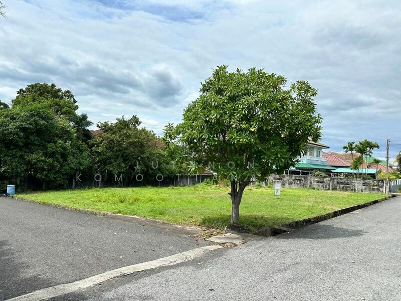 ขาย - ขายที่ดินถมแล้ว ในหมู่บ้านสหกรณ์ไทยออยล์ 2 แปลง 204 ตร.วา แปลงใหญ่ ติดถนนสายหลัก ศรีราชา ชลบุรี, ชลบุรี