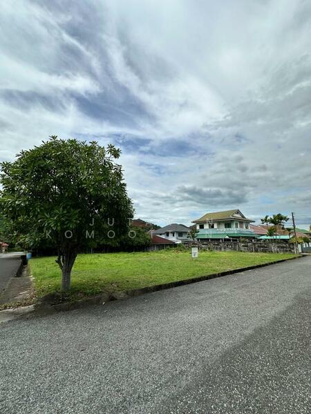 ขาย - ขายที่ดินถมแล้ว ในหมู่บ้านสหกรณ์ไทยออยล์ 2 แปลง 204 ตร.วา แปลงใหญ่ ติดถนนสายหลัก ศรีราชา ชลบุรี, ชลบุรี