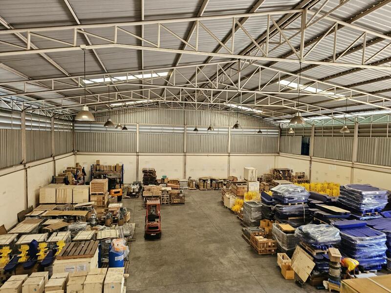 ให้เช่า - โกดัง เฉลิมพระเกียรติ ร.9 -329 ตรว, กรุงเทพ