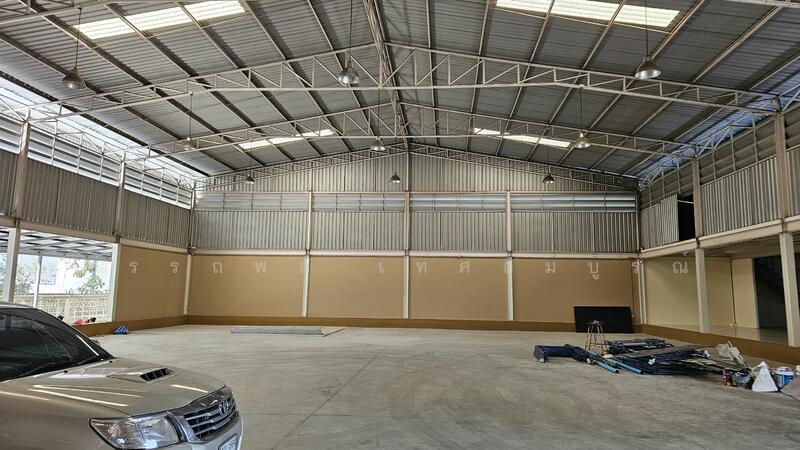 โกดังขนาดใหญ่ ปรับปรุงใหม่แล้ว