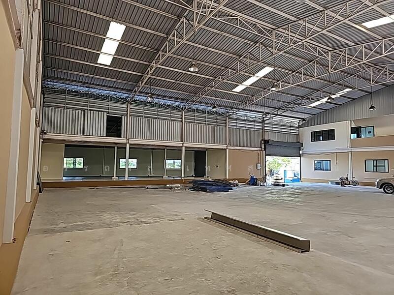 โกดังเชื่อมกับออฟฟิศ (สโตร์) มี 2 ชั้น