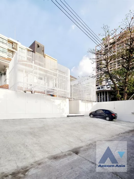 For Rent - 4 Bedrooms House for Rent in Phaholyothin, Bangkok, Bangkok