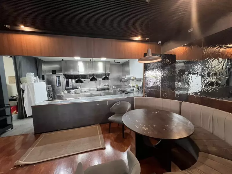 For Rent - For Rent Bangkok Retail Space Sukhumvit Rama 4 Khlong Toei BTS Phrom Phong BRE26096, Bangkok