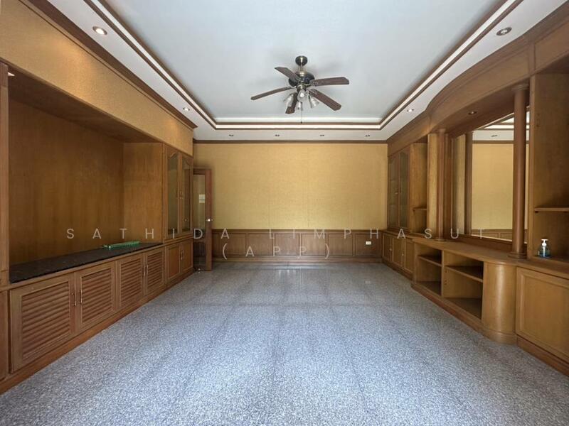 For Rent - Villa In Pornprapanimit, Chon Buri (Pattaya)