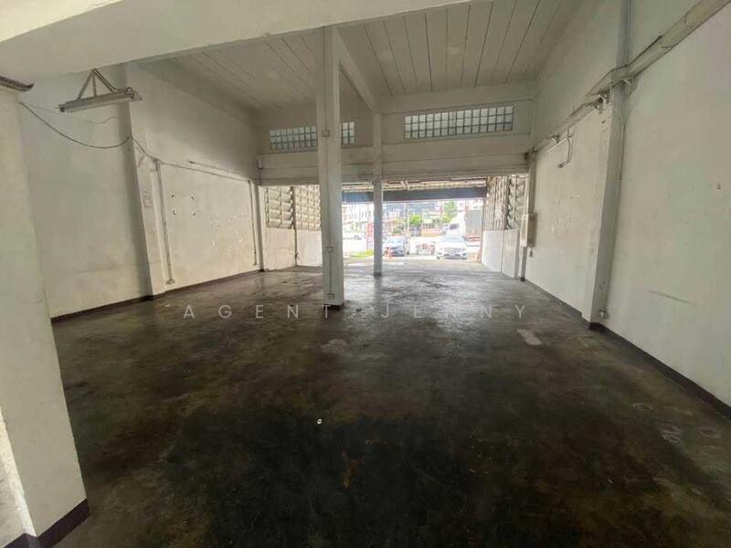 For Rent - For Rent: 3.5-Storey Commercial Building in Prime Location, Bang Bo, Samut Prakan (SPSJN243), Samut Prakan