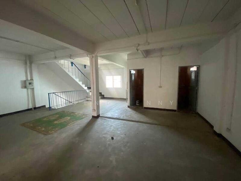 For Rent - For Rent: 3.5-Storey Commercial Building in Prime Location, Bang Bo, Samut Prakan (SPSJN243), Samut Prakan