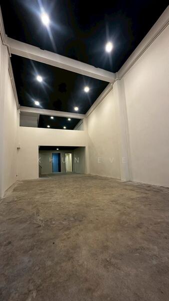 For Rent - Commercial Building for Rent Newly Renovated Prime Location near Punnawithi BTS (SPSEVE1406), Bangkok