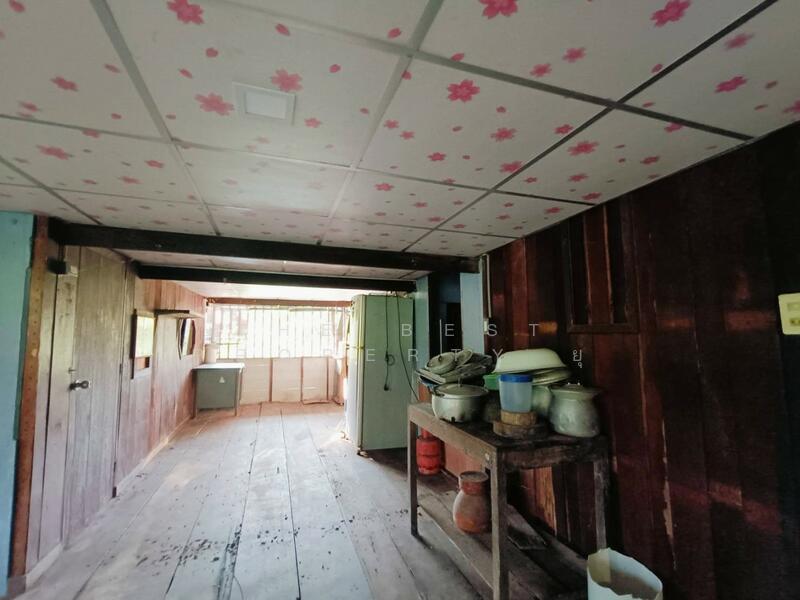 For Sale - ที่ดินพร้อมสิ่งปลูกสร้างมหาชัย สมุทรสาคร, Samut Sakhon