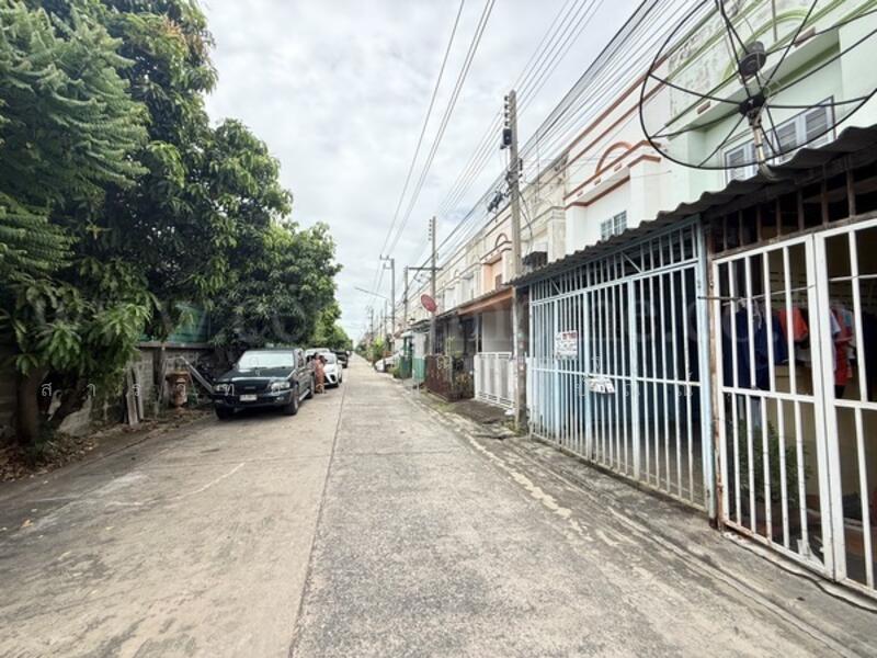 ขาย - ทาวน์เฮ้าส์ ศรีประจักษ์ คลอง 2 ซอยรังสิต - นครนายก 47 : Townhouse Sri Prajak, Khlong 2, Rangsit - Nakhon Nayok 47, ปทุมธานี
