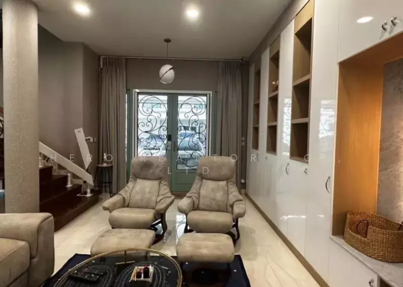 For Rent - The Legend Sathorn-Narathiwas, Bangkok