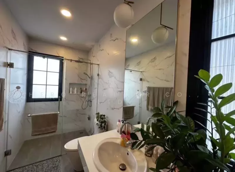 For Rent - The Legend Sathorn-Narathiwas, Bangkok