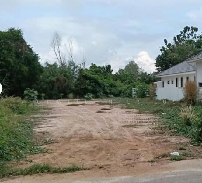 For Sale - Land for sale in Ban Phe, already filled, beautiful, area 129 sq m, next to Pherak Road, Soi 6,, Rayong