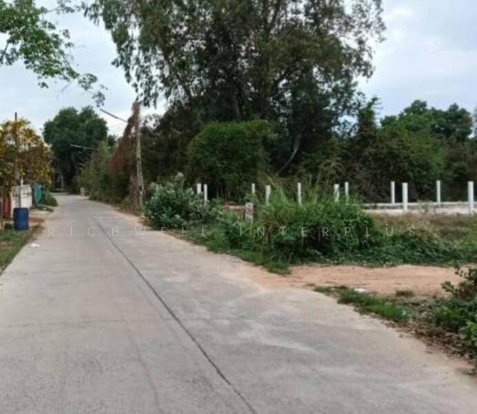 For Sale - Land for sale in Ban Phe, already filled, beautiful, area 129 sq m, next to Pherak Road, Soi 6,, Rayong