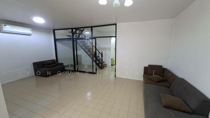 For Rent - PT-E19-001 _(ให้เช่า) ทาวน์เฮ้าส์ 2 ชั้น-หลังริม (พหลโยธิน 40) ตรงข้าม ม.เกษตรฯ-บางเขน เดินทางสะดวก, Bangkok