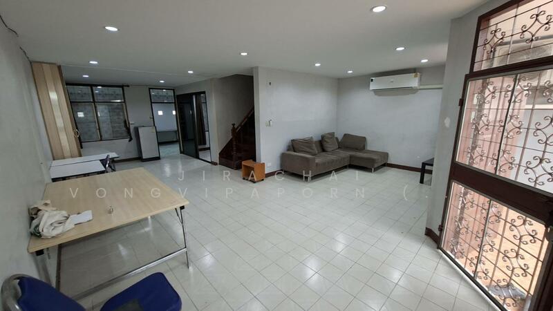 For Rent - PT-E19-002_(ให้เช่า) ทาวน์เฮ้าส์ 2 ชั้น (พหลโยธิน 40) ตรงข้าม ม.เกษตรฯ-บางเขน เดินทางสะดวก, Bangkok
