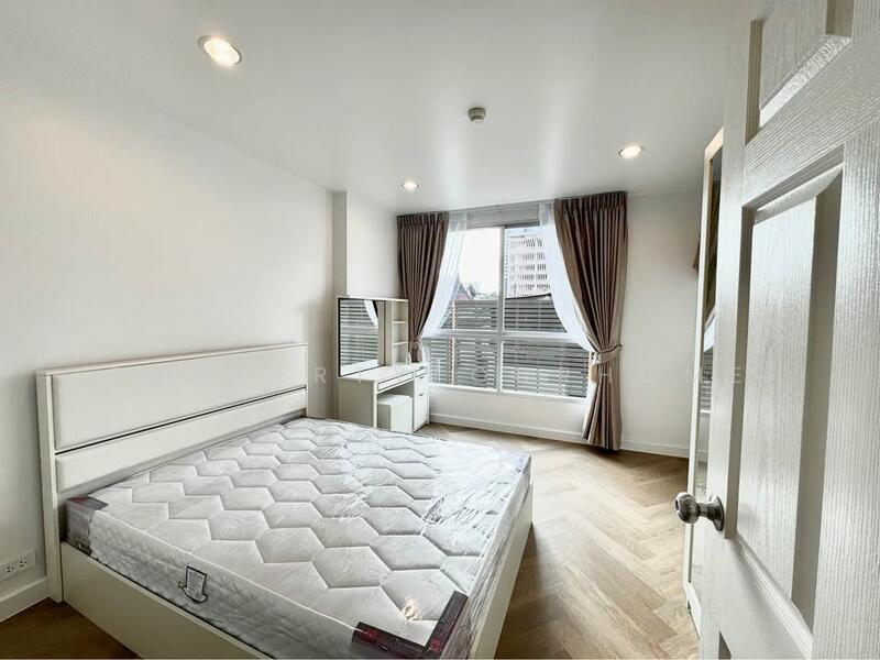 ขาย - Life @ Phahon 18 : ไลฟ์ @ พหล 18, กรุงเทพ