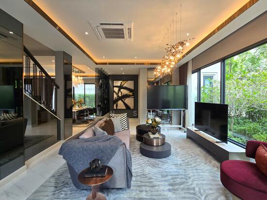 CINQ ROYAL The Eighteen Bangna KM.7 : แซงค์ รอยัล ดิ เอททีน บางนา กม.7, สมุทรปราการ