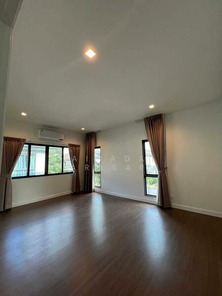 For Rent - Burasiri Wongwaen-On Nut, Samut Prakan