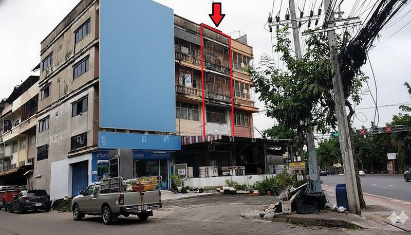 อาคาร ริมถนนสุขาภิบาล 5 (ถนน 4 เลน)