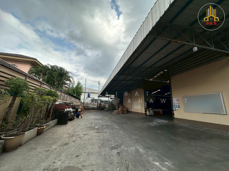 For Sale - บ้านเดี่ยวพร้อมกิจการโรงงาน 3 โรง l บางพลี-เทพารักษ์(สามารถประกอบกิจการต่อได้เลย), Samut Prakan