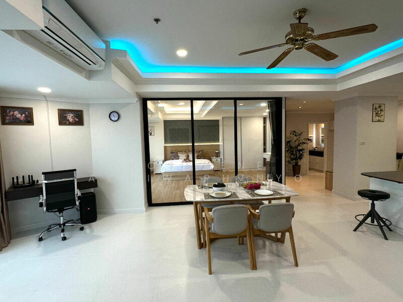 View Talay 2, Chon Buri (Pattaya), Thap Phraya Road, Nong Pru, Bang Lamung (Pattaya), Chon Buri (Pattaya), 2 Bedrooms, 177 sqm, Condo For Sale, by Supitsara  Sangarun, 60239991 - DDproperty.com