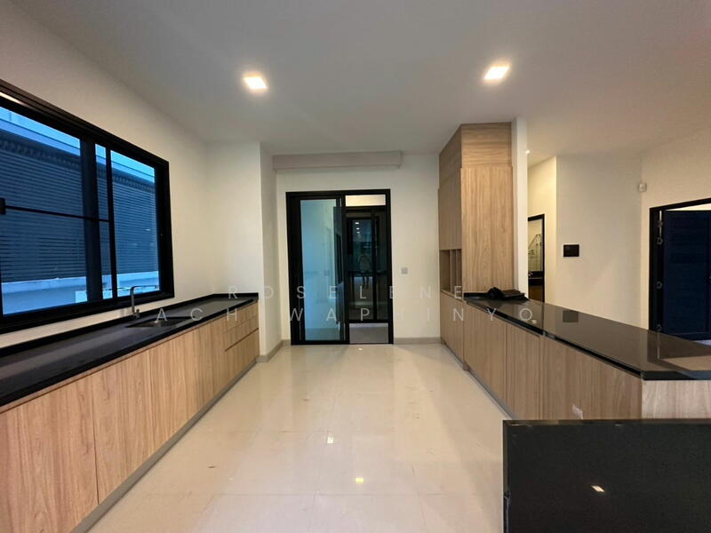 For Sale - Casalunar Mesto Home, Chon Buri