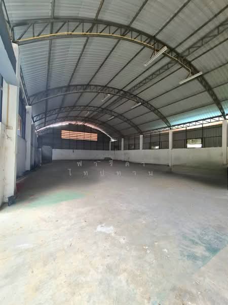 For Sale - Warehouse for sale in Chachoengsao, area 120 sq m, Suwinthawong Road, Chachoengsao