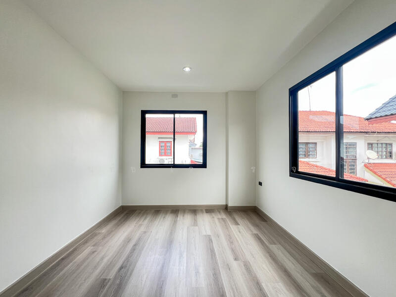 For Sale - Chonlada Bangbuathong, Nonthaburi