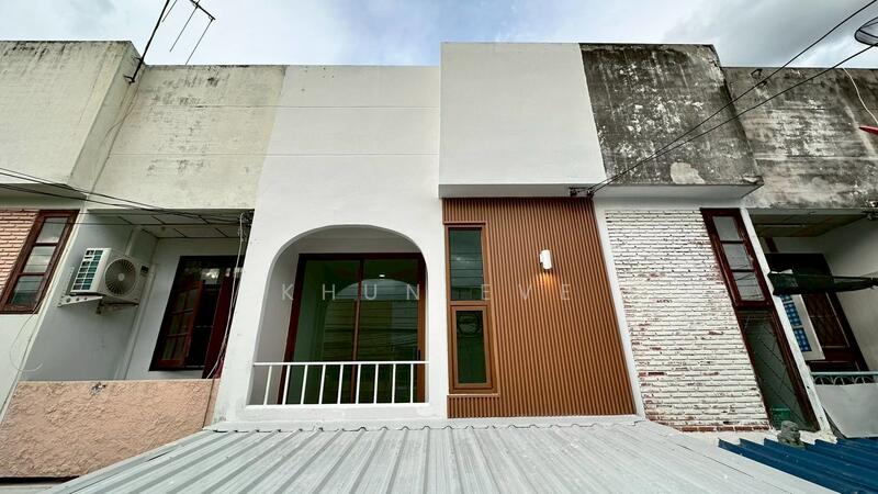 ขาย - ขายทาวน์เฮาส์ รีโนเวทใหม่ สุขุมวิท 77 อ่อนนุช ใกล้รถไฟฟ้าศรีนุช ( SPSEVE1413 ), กรุงเทพ