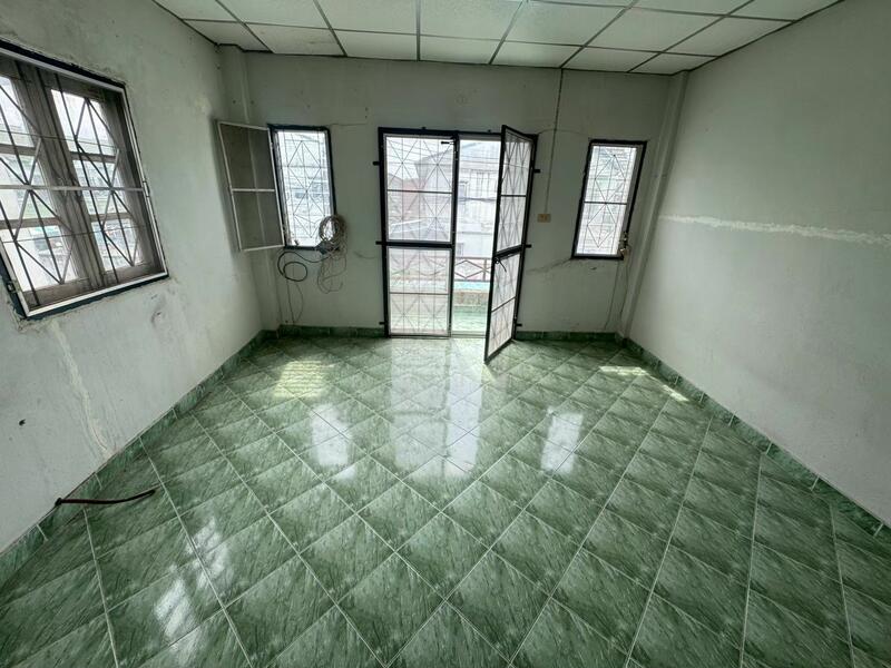 For Sale - ขายด่วน ทาวน์เฮ้าส์ หมู่บ้านศุภลักษณ์ โฮมเพลส คลอง 3 คลองหลวง ปทุมธานี, Pathum Thani