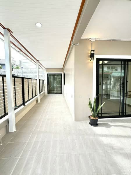 Baan Pruksa 14 A Bangbuathong, Nonthaburi, Soi Pruksa Village 14 A, Bang Khu Rat, Bang Bua Thong, Nonthaburi, 4 Bedrooms, 180 sqm, Townhouse For Sale, by Connex Property, 60240662 - DDproperty.com