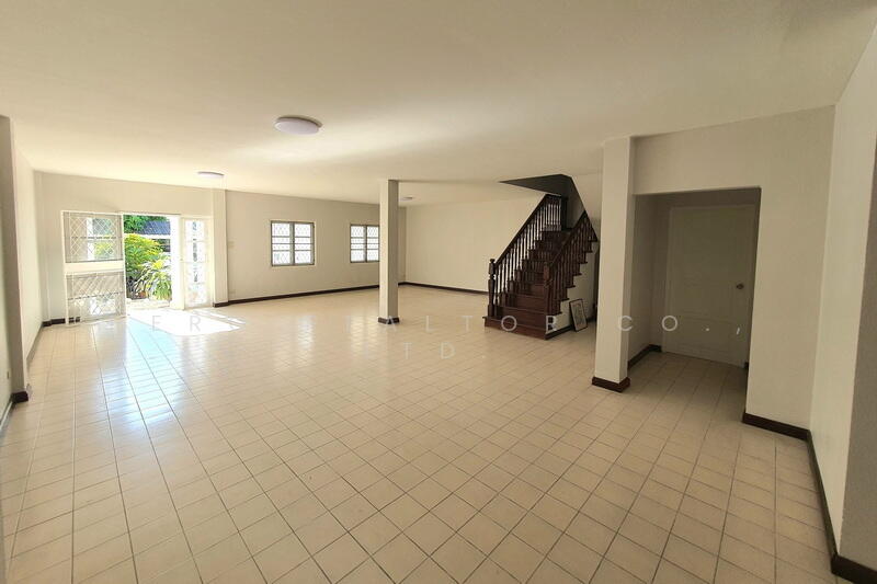 For Sale - For Sale Bangkok Townhouse Sukhumvit Khlong Toei BTS On Nut BRE26111, Bangkok