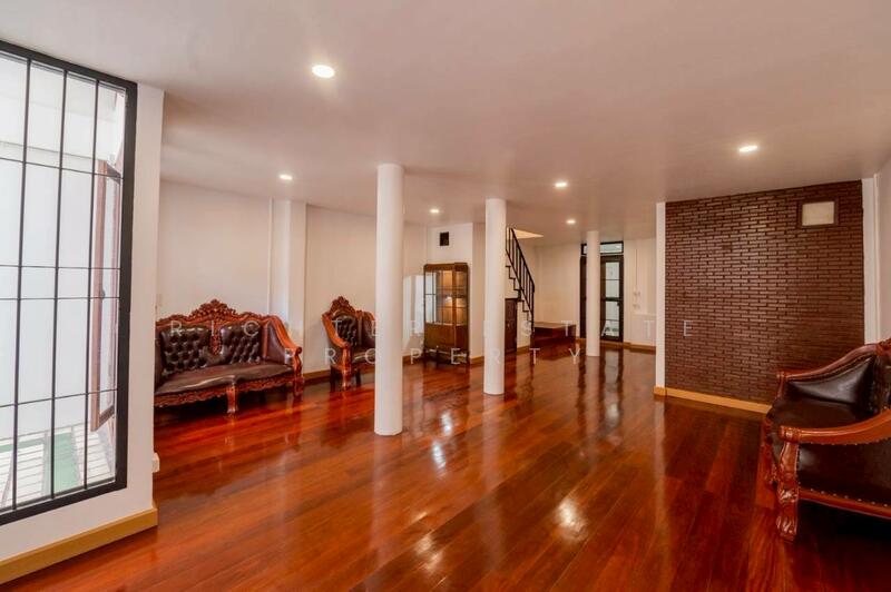 ให้เช่า - ให้เช่าทาวน์โฮม 4 ชั้น ซอยเพชรบุรี 15 ใกล้ตลาดค้าส่งประตูน้ำ | ทำเลทองใจกลางกรุงเทพฯ, กรุงเทพ