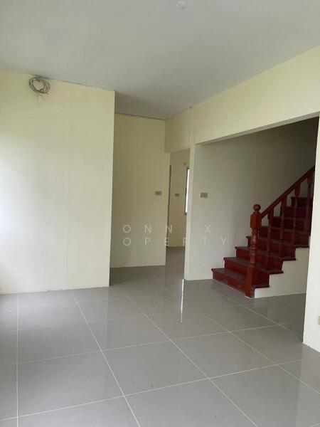 ขาย - หมู่บ้านมณีแก้ว, ชลบุรี