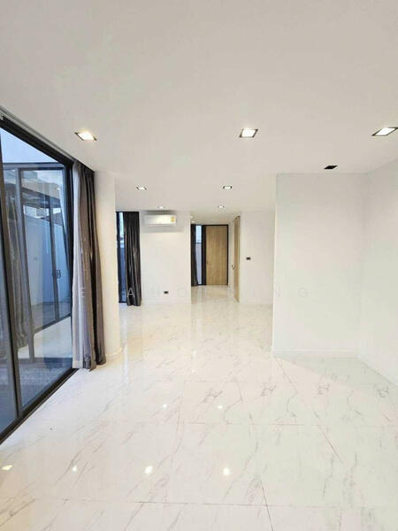 Pool Villa 3.5 ชั้น, กรุงเทพ, -, สวนหลวง, กรุงเทพ, 400 ตร.ม., บ้านเดี่ยว ขาย, โดย eraholding, 60241334 - DDproperty.com