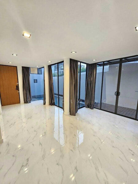 Pool Villa 3.5 ชั้น, Bangkok, -, Suan Luang, Bangkok, 4 Bedrooms, 400 sqm, Single Detached House For Sale, by eraholding, 60241334 - DDproperty.com