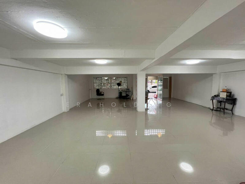 ให้เช่า - ติดถนนถนนบรมราชชนนี, กรุงเทพ