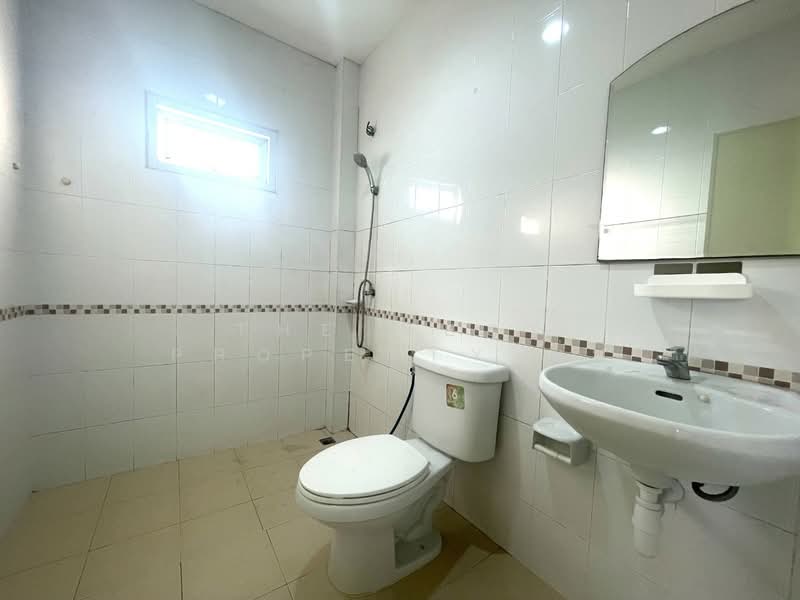 นีโอ ทาวน์ 2 ชลบุรี, Chon Buri (Pattaya), Mhueng, Muang Chon Buri, Chon Buri (Pattaya), 3 Bedrooms, 100 sqm, Townhouse For Sale, by The Best Property นุ่น, 60241437 - DDproperty.com