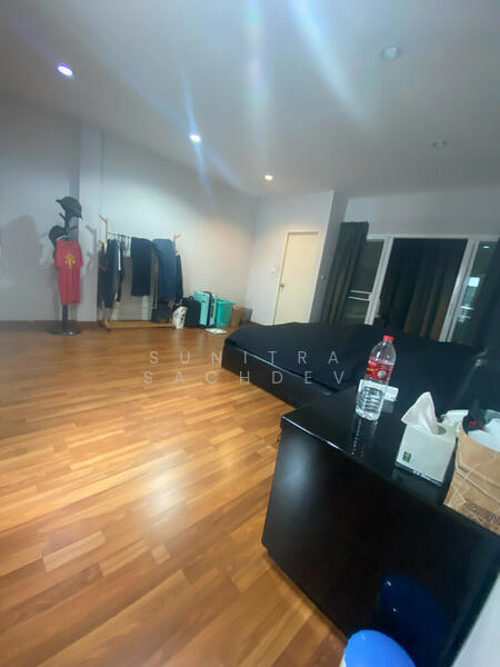 The Exclusive Pattanakarn 44, Bangkok, Soi Phatthanakan 44, Phatthanakan Road, Suan Luang, Suan Luang, Bangkok, 3 Bedrooms, 160 sqm, Townhouse For Sale, by Sunitra Sachdev, 60241505 - DDproperty.com