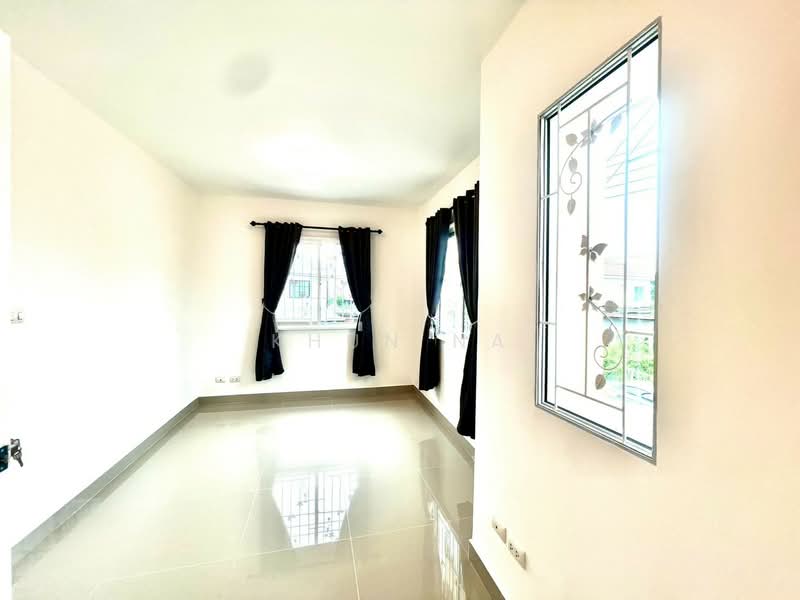 Baan Pruksa 70 Chalong Krung-Ladkrabang, Bangkok, Leab Khlong Lam Ko Phai Road, Lam Pla Tiew, Lat Krabang, Bangkok, 3 Bedrooms, 150 sqm, Townhouse For Sale, by Khun Na, 60241967 - DDproperty.com