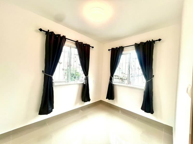 Baan Pruksa 70 Chalong Krung-Ladkrabang : บ้านพฤกษา 70 ฉลองกรุง-นิคมฯลาดกระบัง, กรุงเทพ, ถนน เลียบคลองลำกอไผ่, ลำปลาทิว, ลาดกระบัง, กรุงเทพ, 150 ตร.ม., ทาวน์เฮ้าส์ ขาย, โดย Khun Na, 60241967 - DDproperty.com