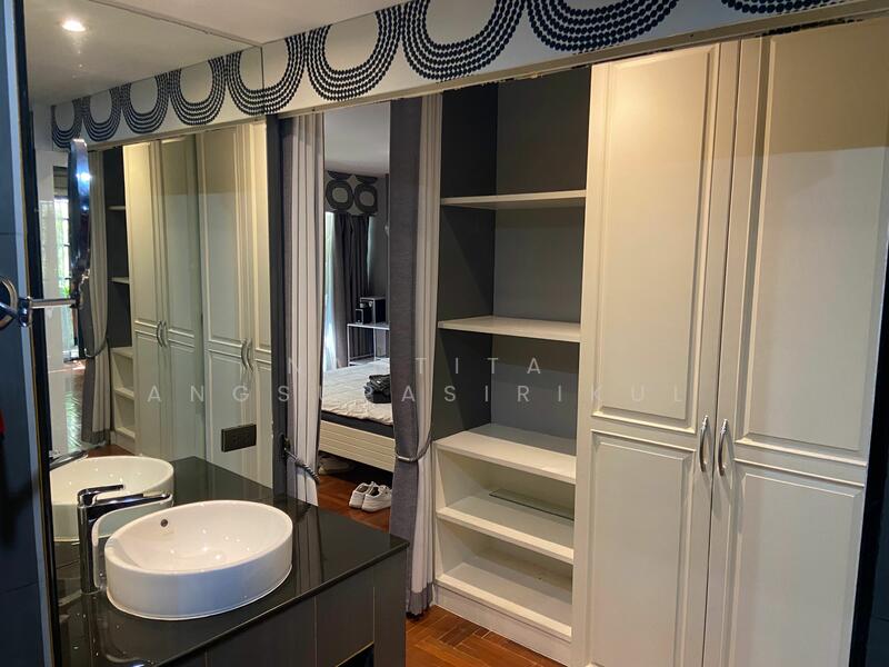 For Sale - Baan Sathon, Bangkok